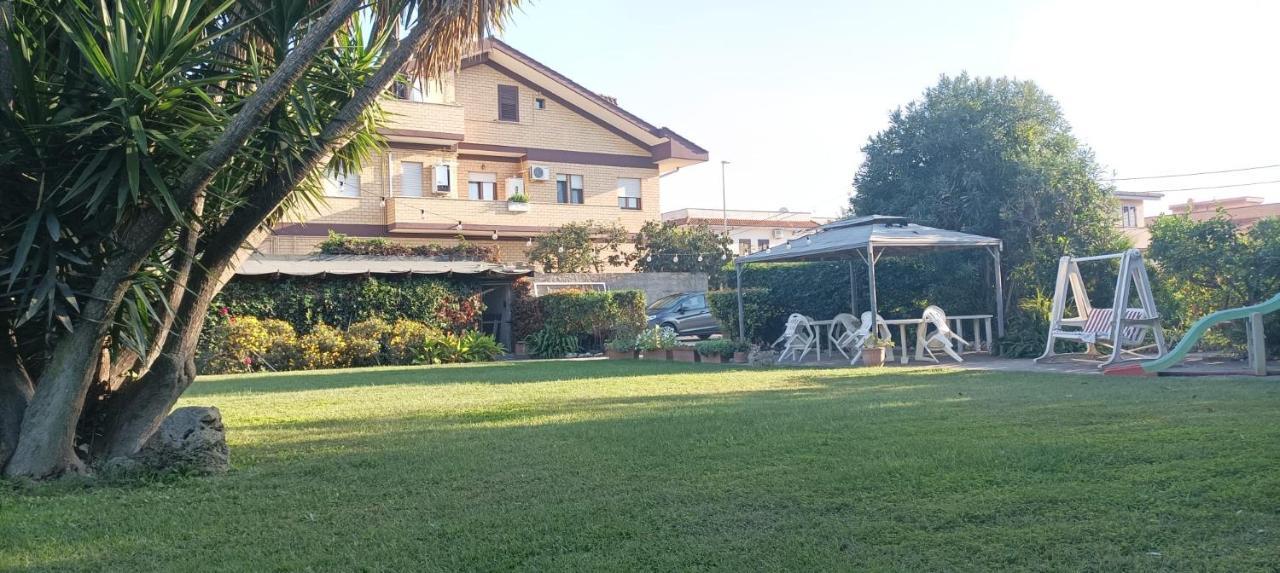 Garden Basement - Seminterrato Max 4 Ospiti - Fiumicino Vicino Aeroporto E Fiera Lejlighed Eksteriør billede
