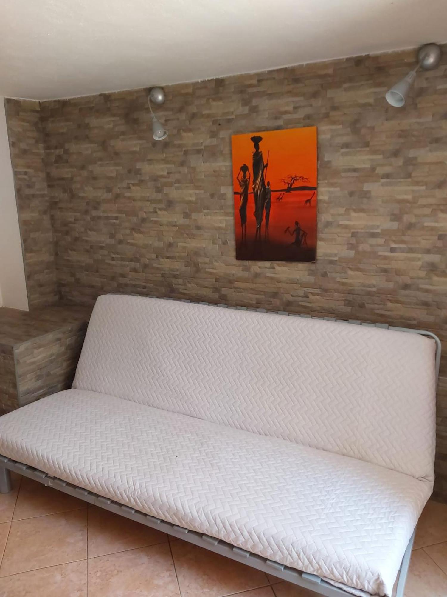 Garden Basement - Seminterrato Max 4 Ospiti - Fiumicino Vicino Aeroporto E Fiera Lejlighed Eksteriør billede