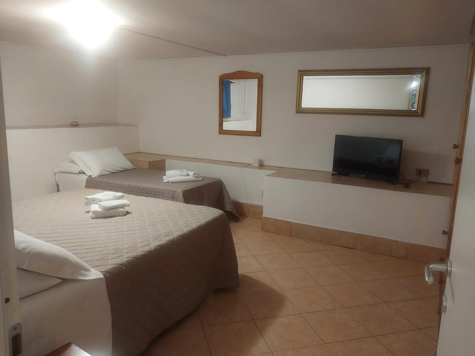Garden Basement - Seminterrato Max 4 Ospiti - Fiumicino Vicino Aeroporto E Fiera Lejlighed Eksteriør billede